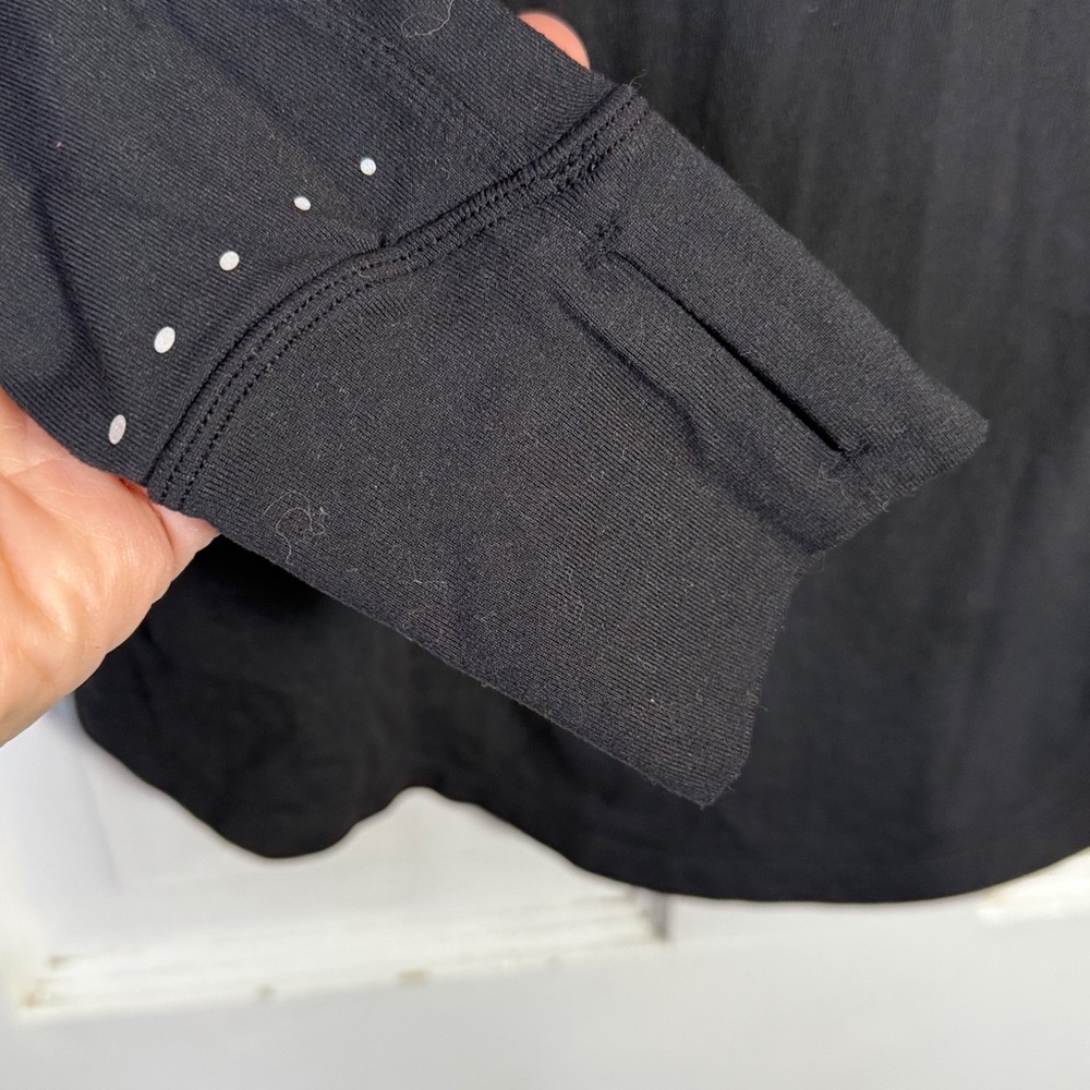 Lululemon Rulu Running Long-Sleeve Mock Neck Shirt in Black W2172 Sz 2 - Picture 7 of 12